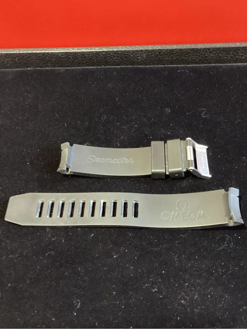 Omega Seamaster Pro Rubber Strap 20mm Ref. 98000085 + Tang Ref. 94512012